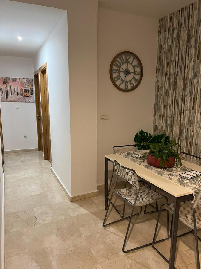 Habitaciones Privadas En Apartamento Compartido Алхесирас Екстериор снимка