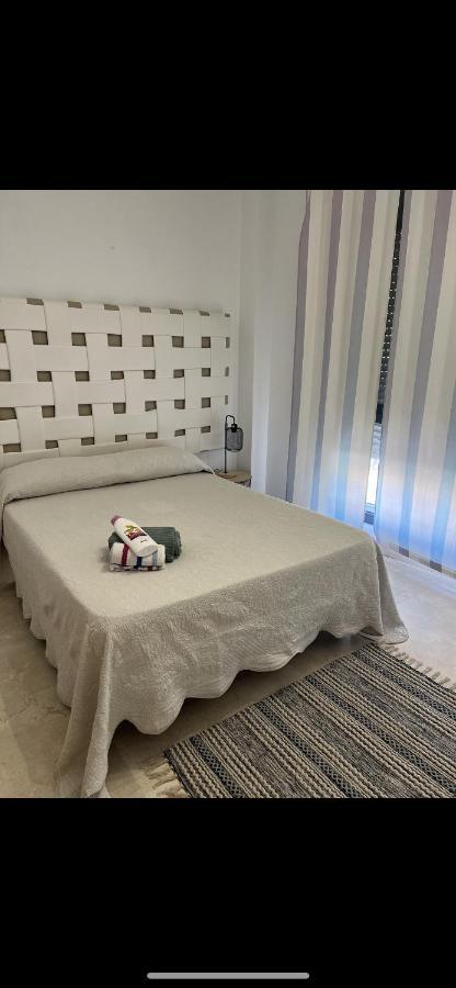Habitaciones Privadas En Apartamento Compartido Алхесирас Екстериор снимка