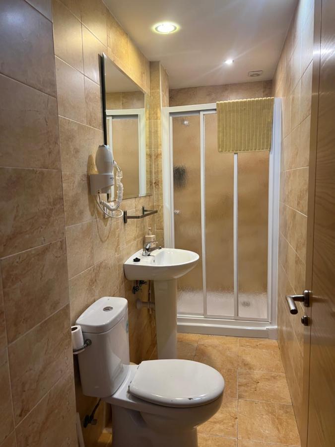 Habitaciones Privadas En Apartamento Compartido Алхесирас Екстериор снимка